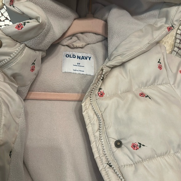 OLD NAVY GIRLS SIZE 2T PUFFER - Picture 5 of 5